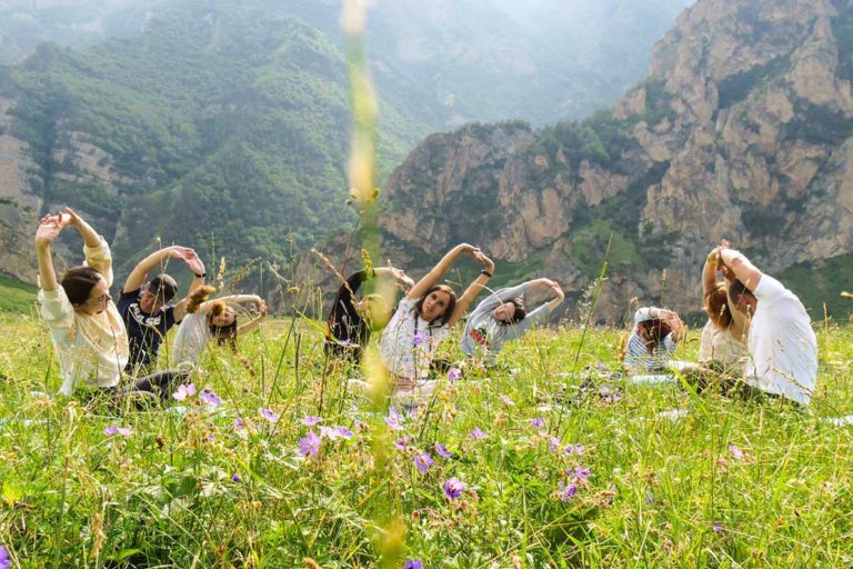 йога в горах Кавказа